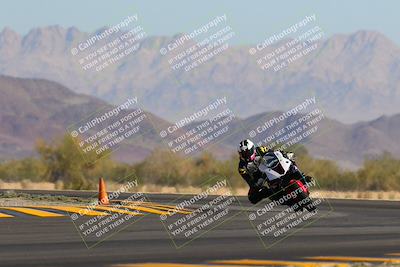 media/Nov-06-2022-SoCal Trackdays (Sun) [[208d2ccc26]]/Turn 14 (930am)/